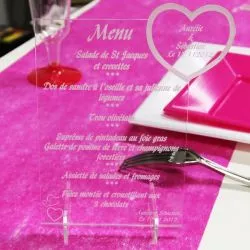 Menu gravé plexi Coeur