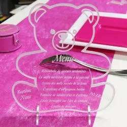 Menu gravé forme Ourson