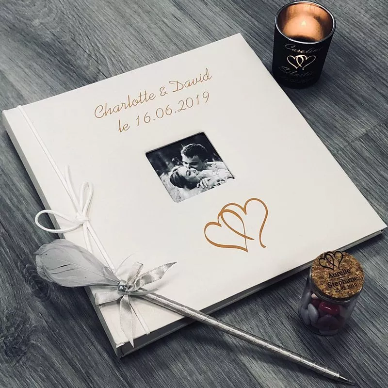 Livre d'or mariage personnalisé / Album photo - Cœurs