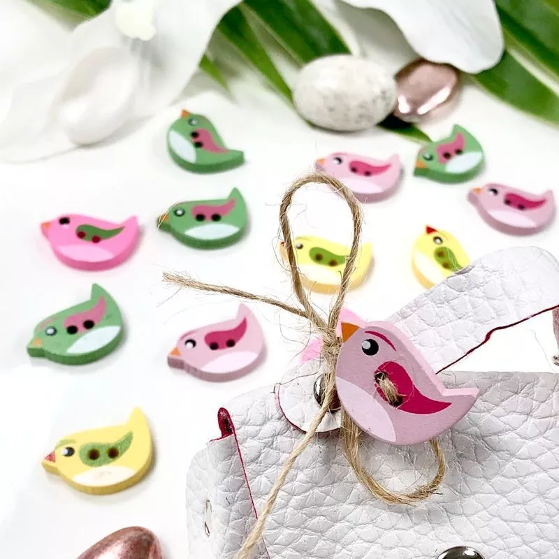 24 oiseaux en bois décoratifs