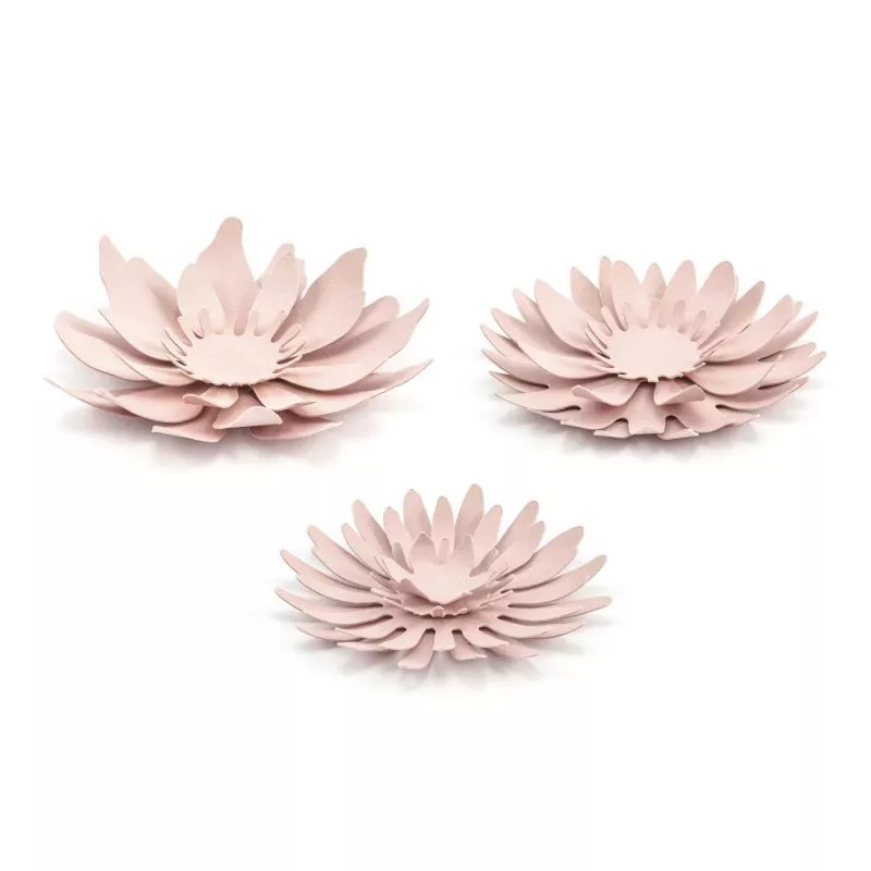 Fleurs décoratives en papier rose poudré
