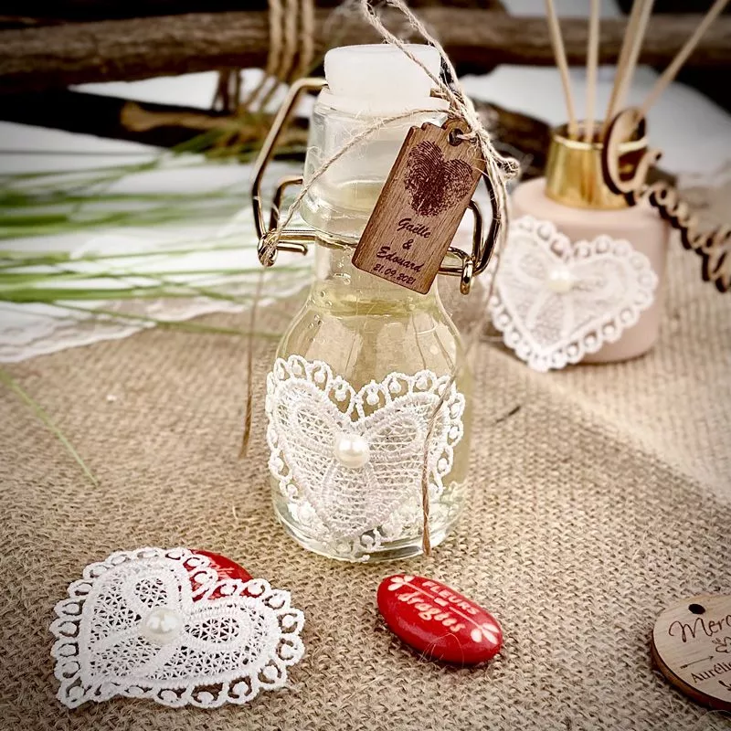 décoration dragées mariage Cœur vintage en dentelle perlé (12 pièces)