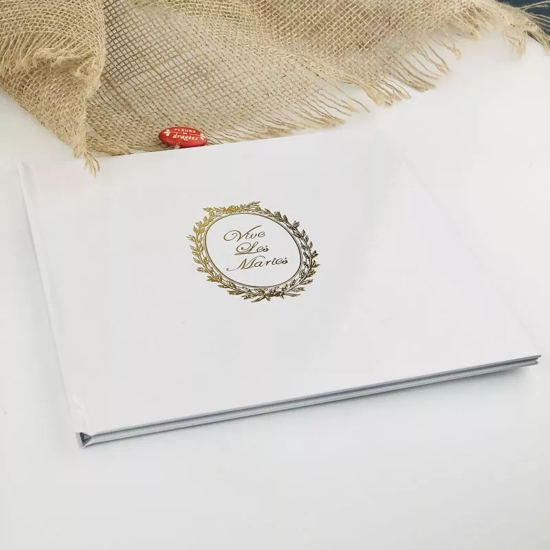 Livre d'or Vive les Maries doré