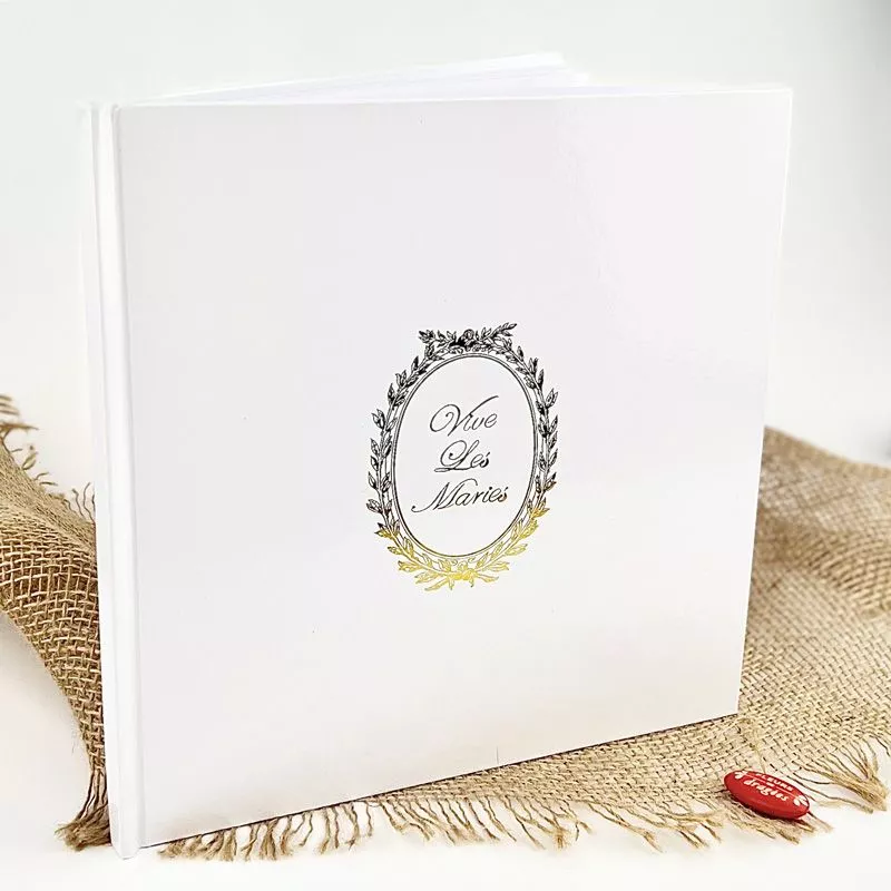 Livre d'or Vive les Maries doré