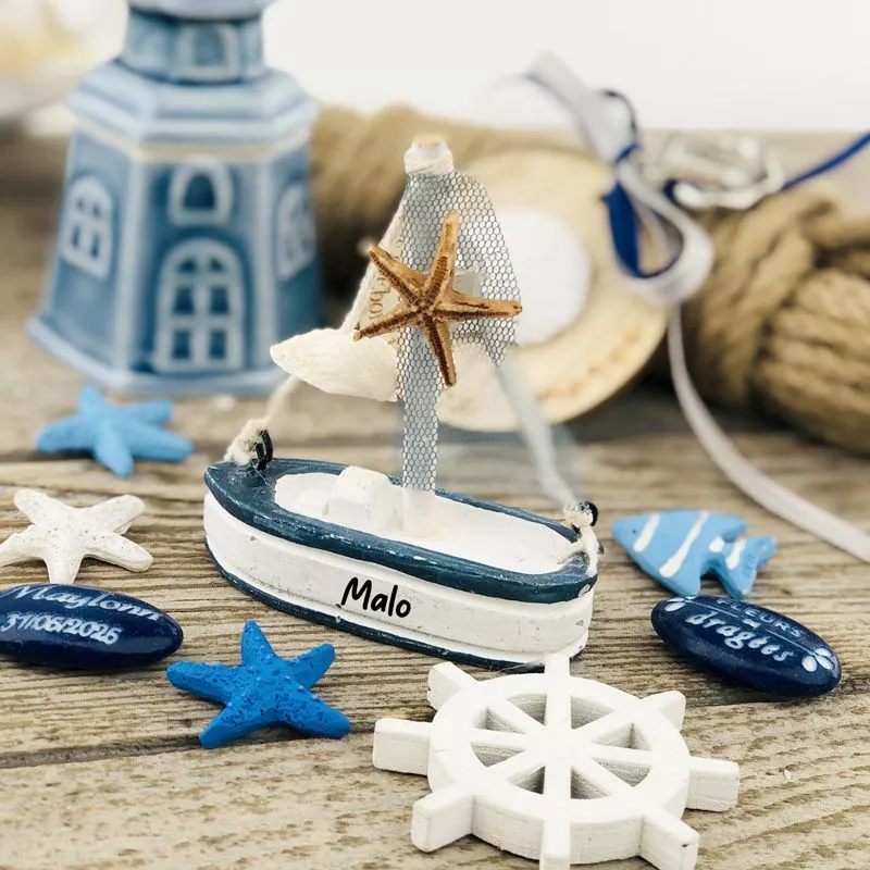 Petit bateau déco cadeau d'invité - Marine