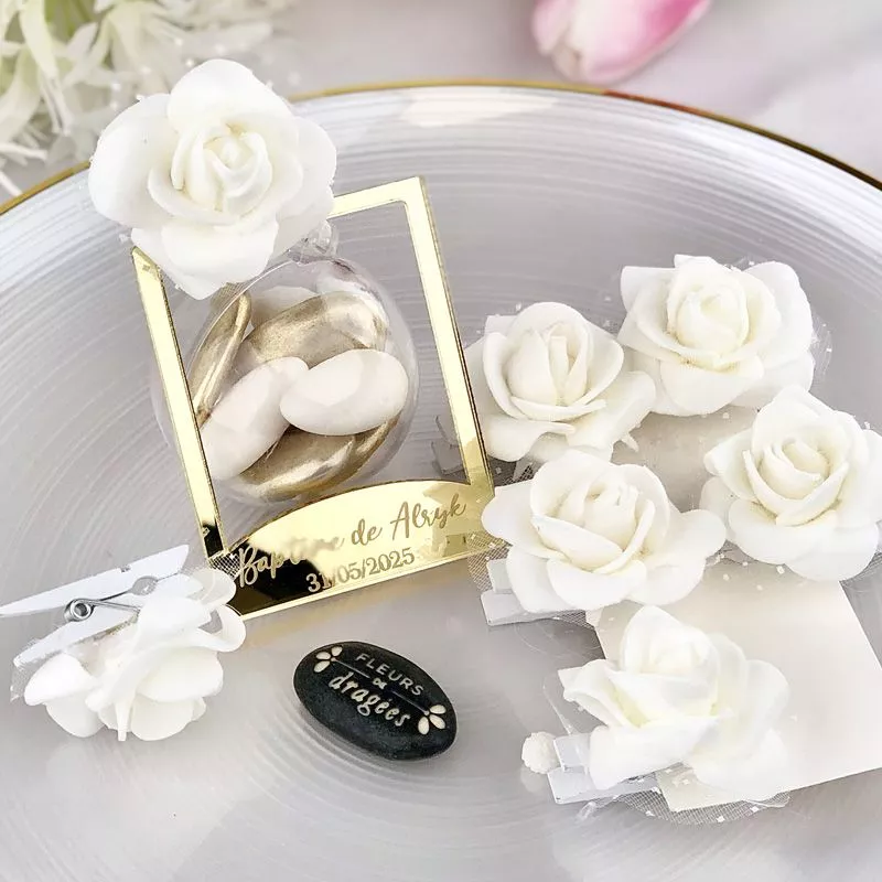 (6psc) Bouton de Rose sur pince Organza - Blanche